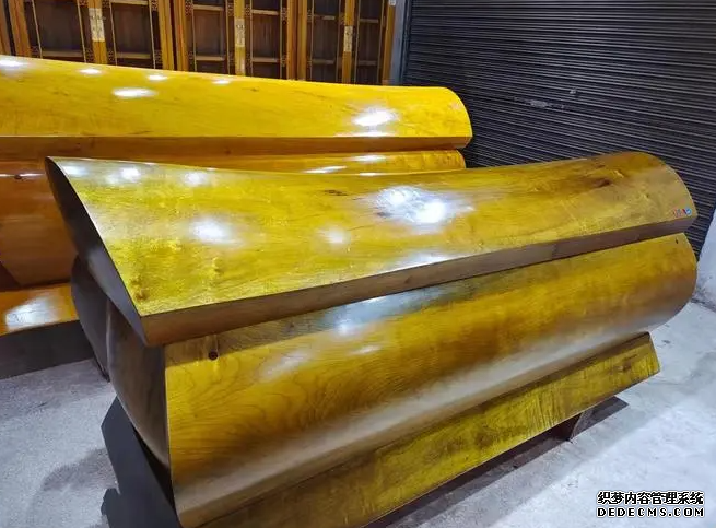 金丝楠木原木厂家,沐鸣2注册一个专注金丝楠的厂家。